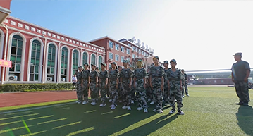 厚德中学 国防教育汇报